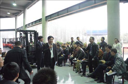 中力2012春之希望经销商大会暨新品推介会盛大召开(图3)